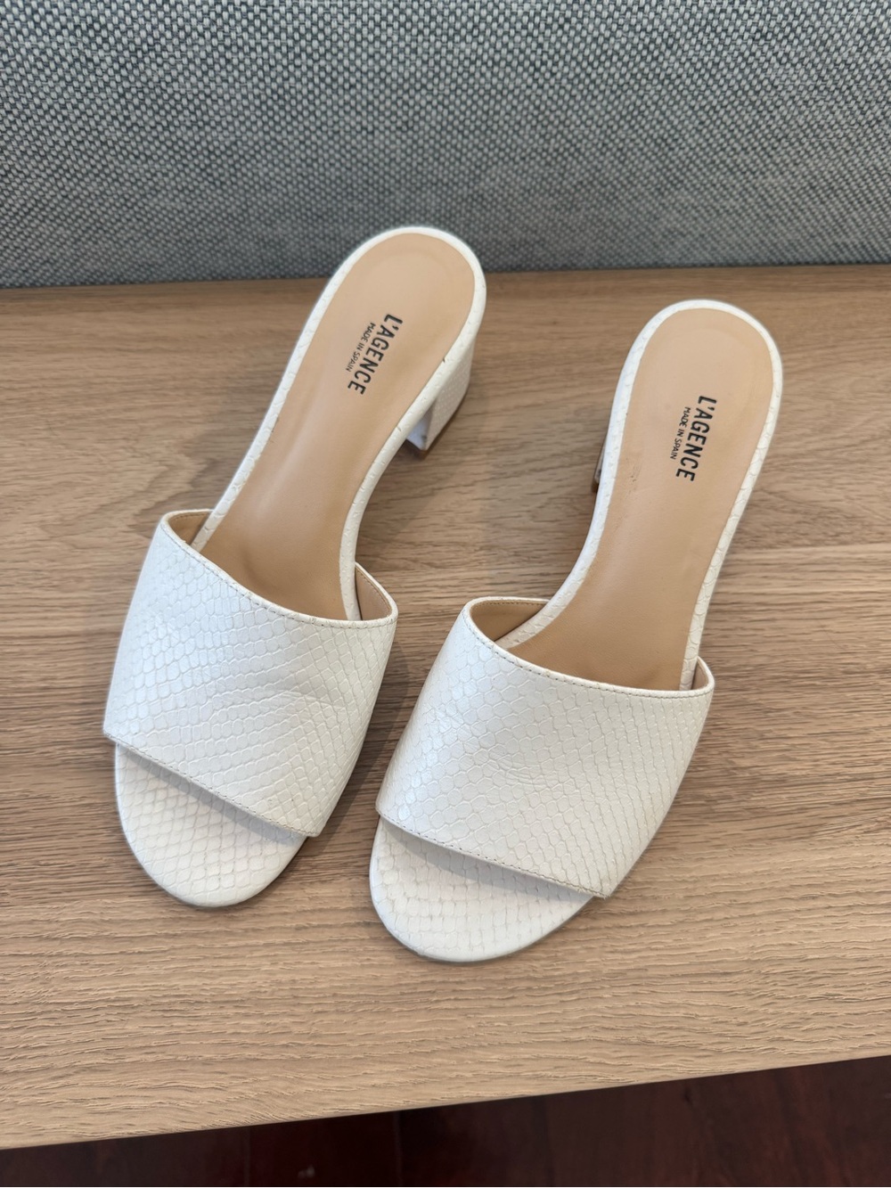 L'AGENCE Ivory Textured Slide Mules